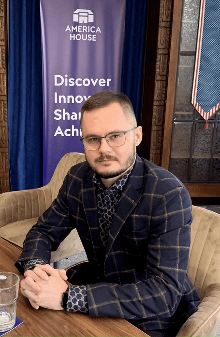 Олександр Олександрович Васюк https://www.oleksandr-vasiuk.com/wp-content/uploads/2022/11/oleksandr-oleksandrovych-vasyuk.png