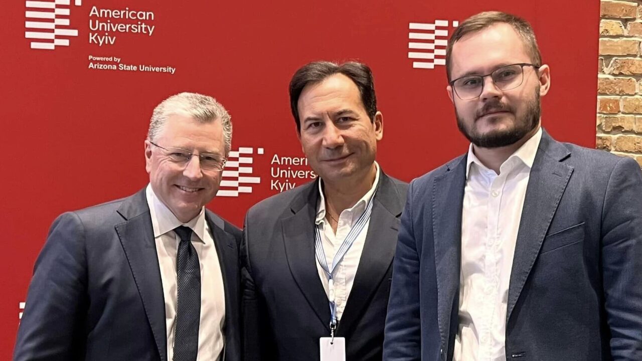 Олександр Васюк: радий зустрічі зі справжніми друзями України Куртом Волкером та Марком Войджером